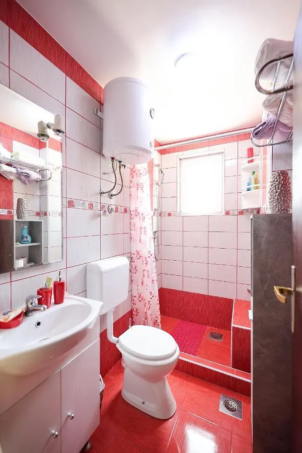 Apartment Danica Vir