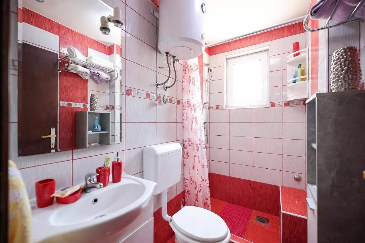 Apartment Danica Vir