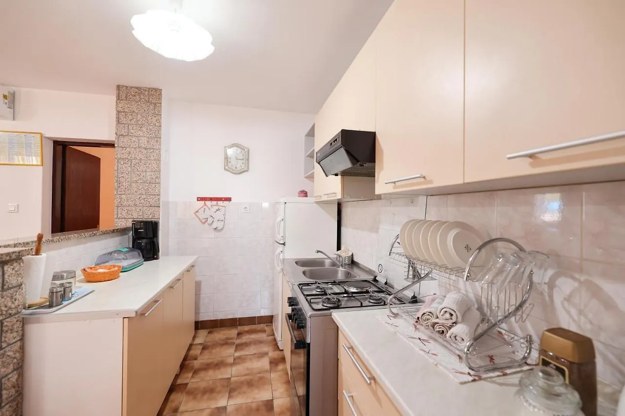 Apartment Danica Vir 0*,  Kroatië